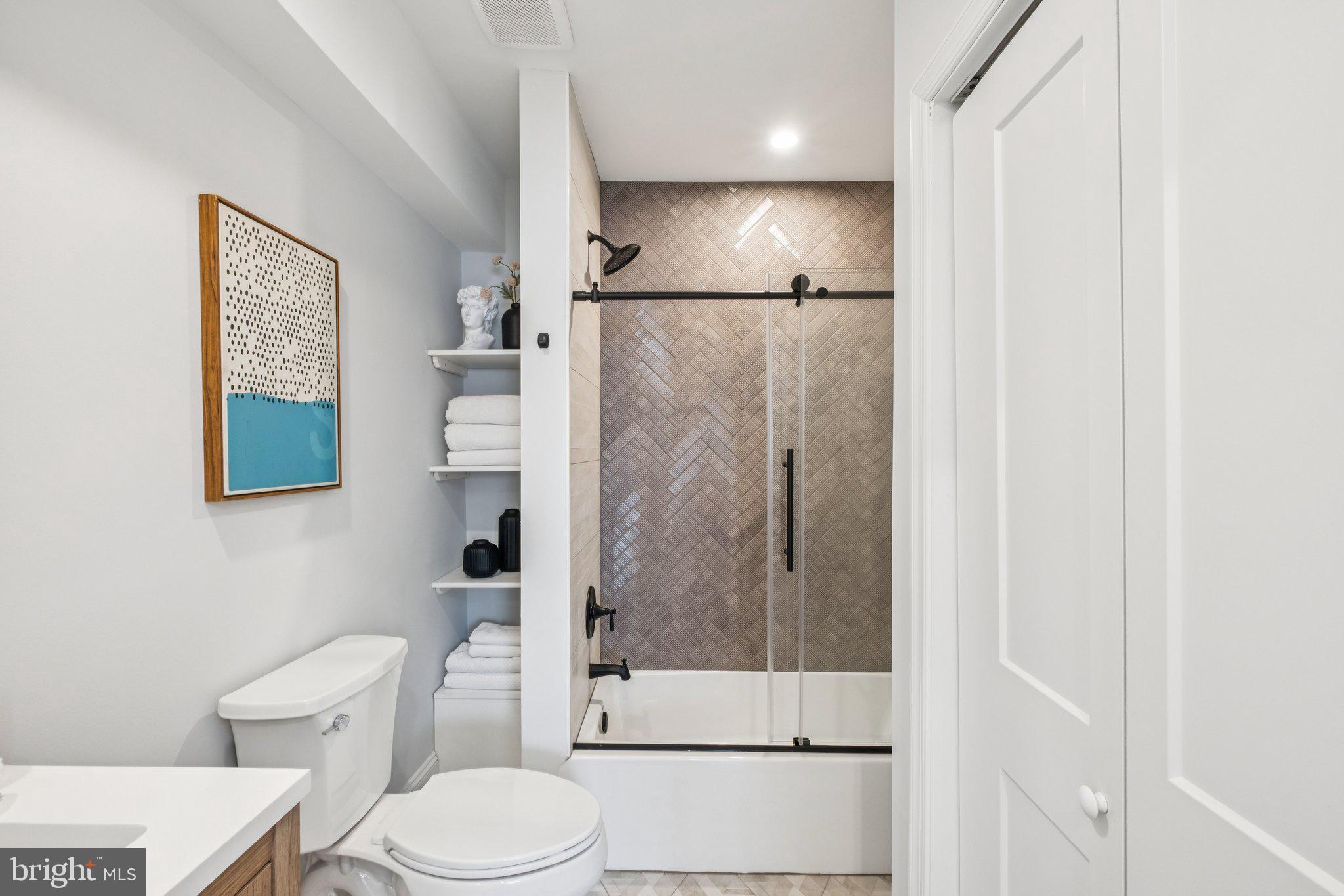 PASSYUNK SQUARE - Residential