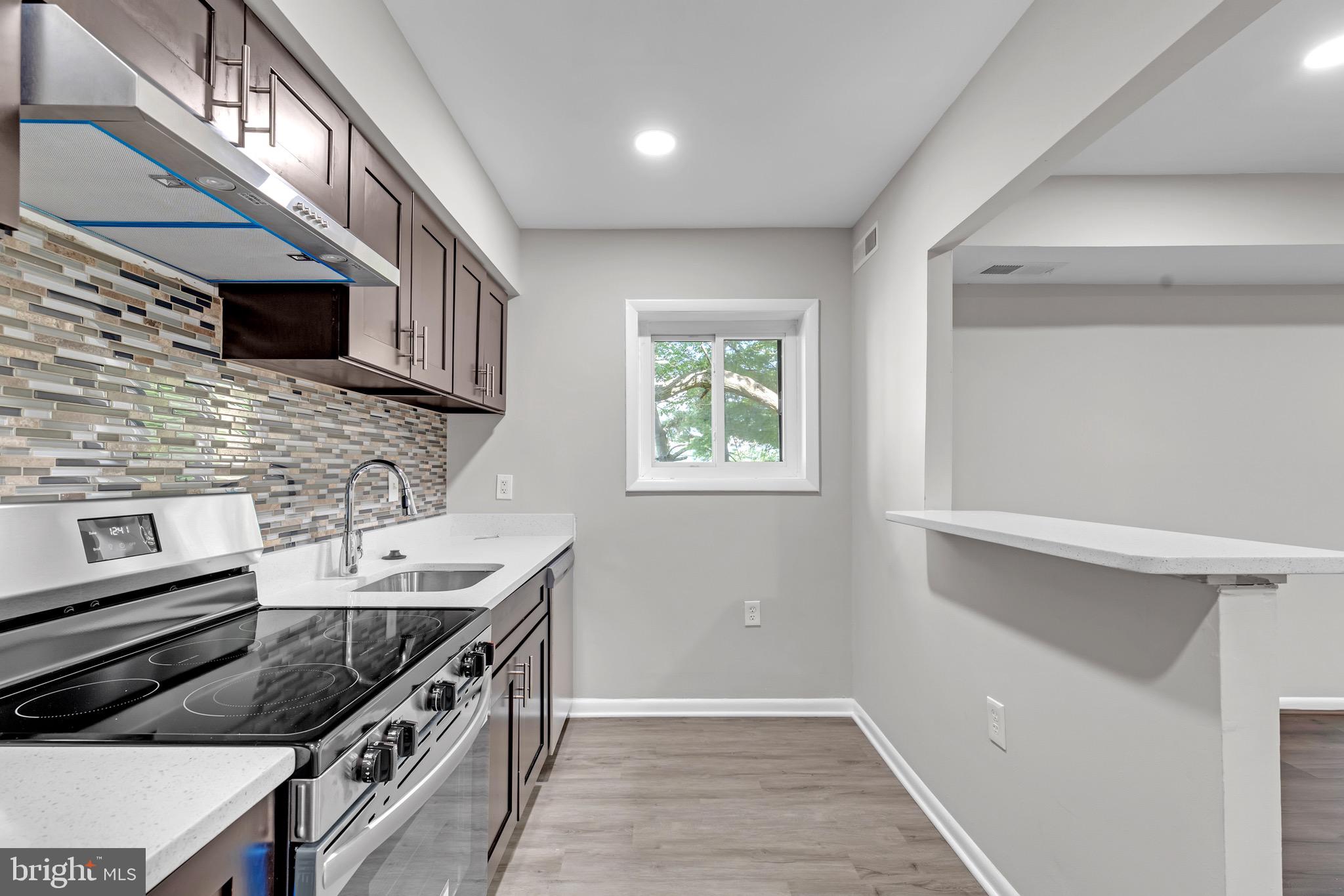 BOLLING BROOK - Residential