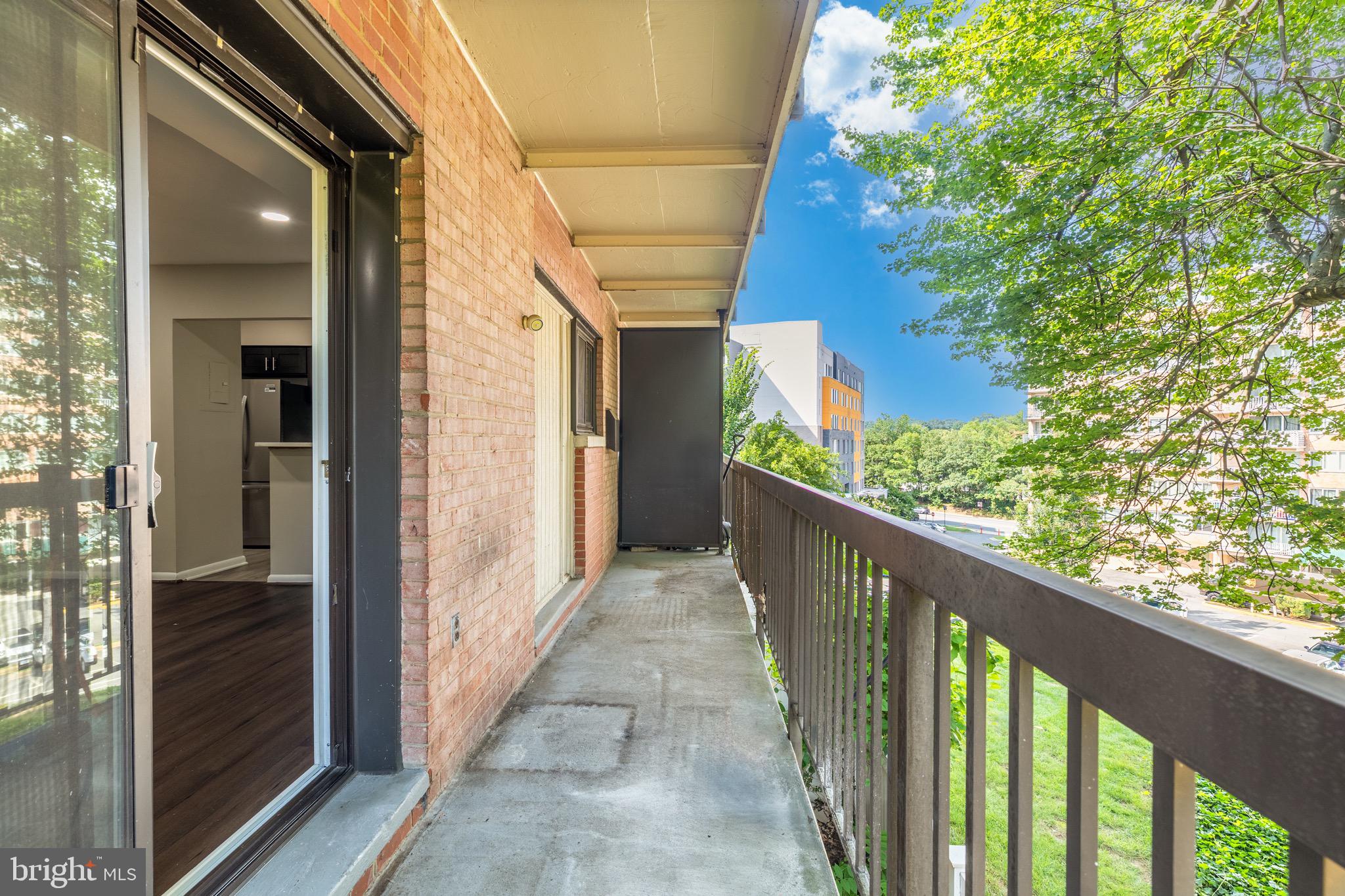 BOLLING BROOK - Residential