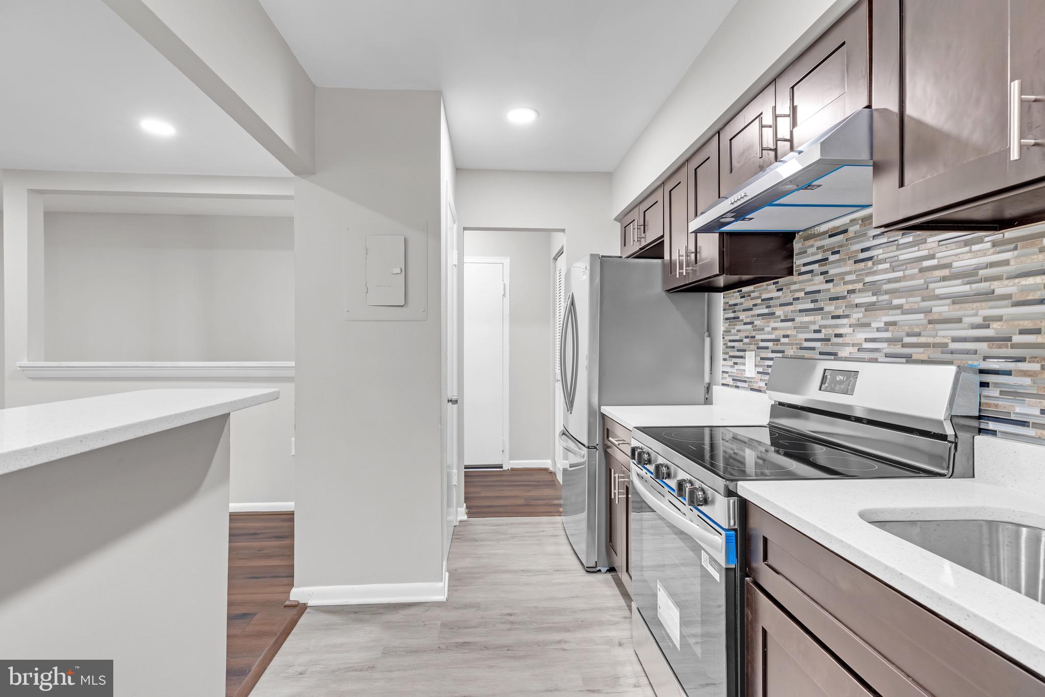 BOLLING BROOK - Residential