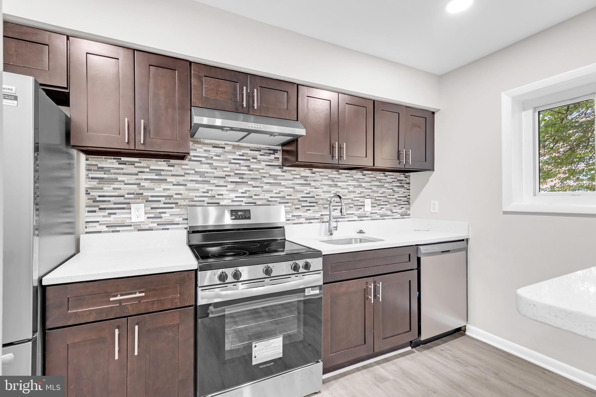 BOLLING BROOK - Residential