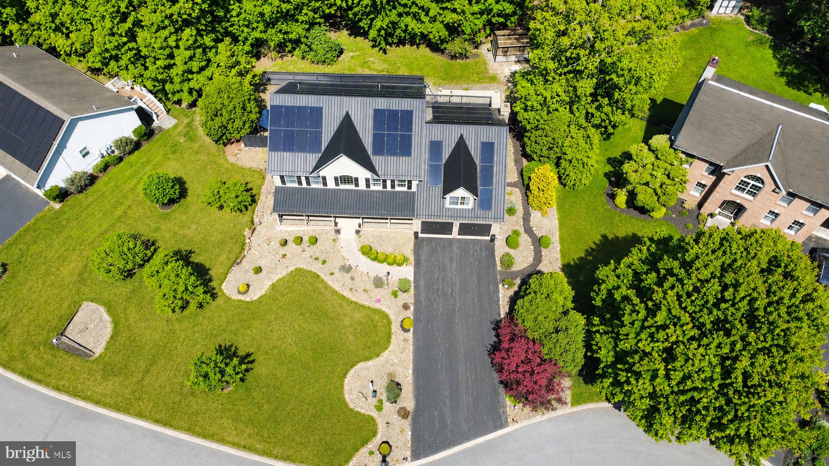 2204 ACORN CIRCLE