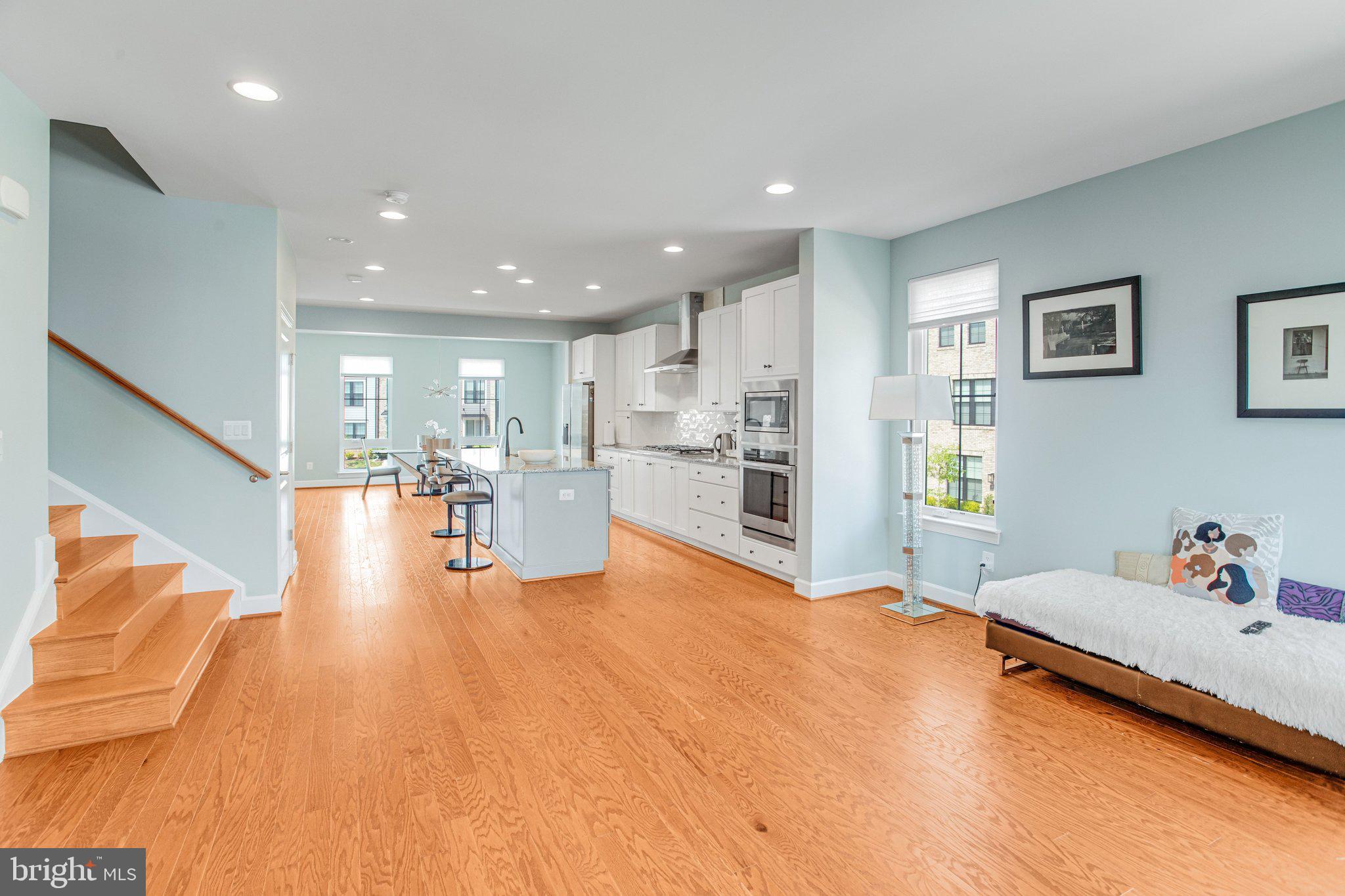 641 BOWFIN DRIVE