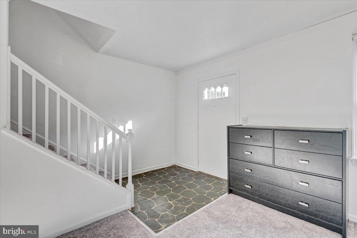 SPRING VALLEY - Residential