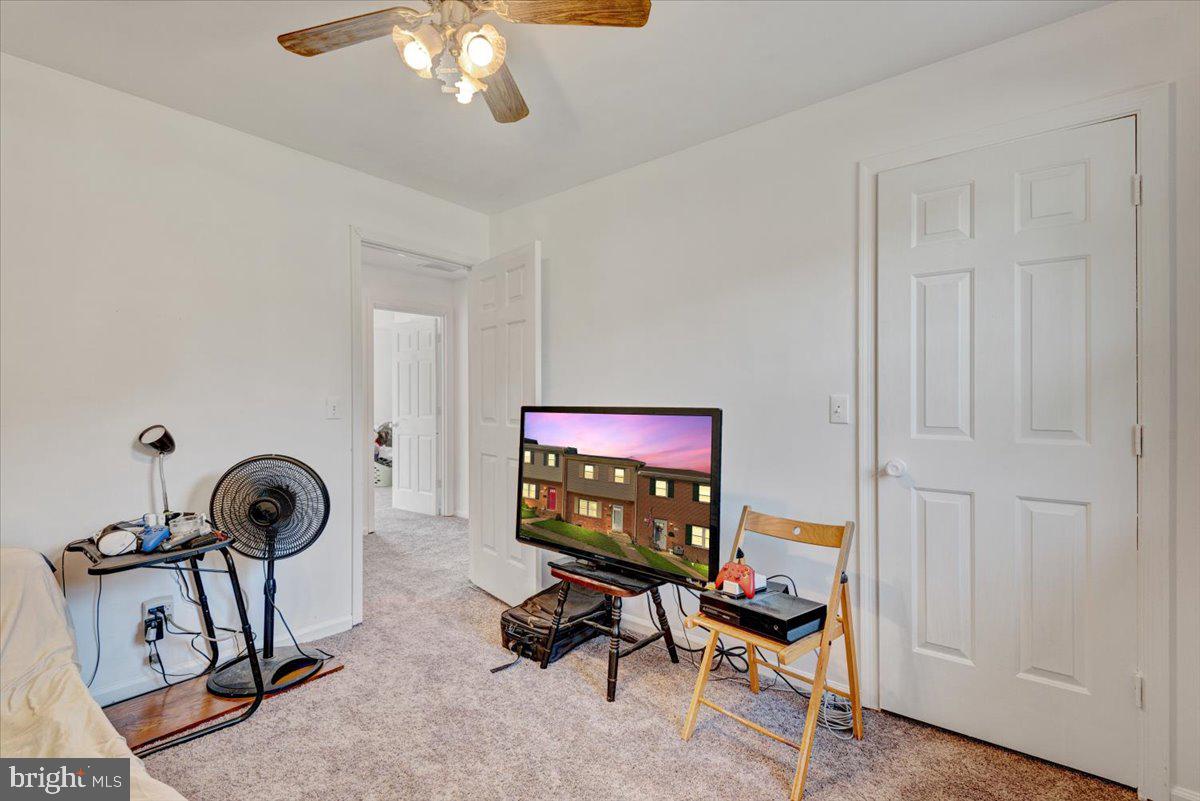 SPRING VALLEY - Residential