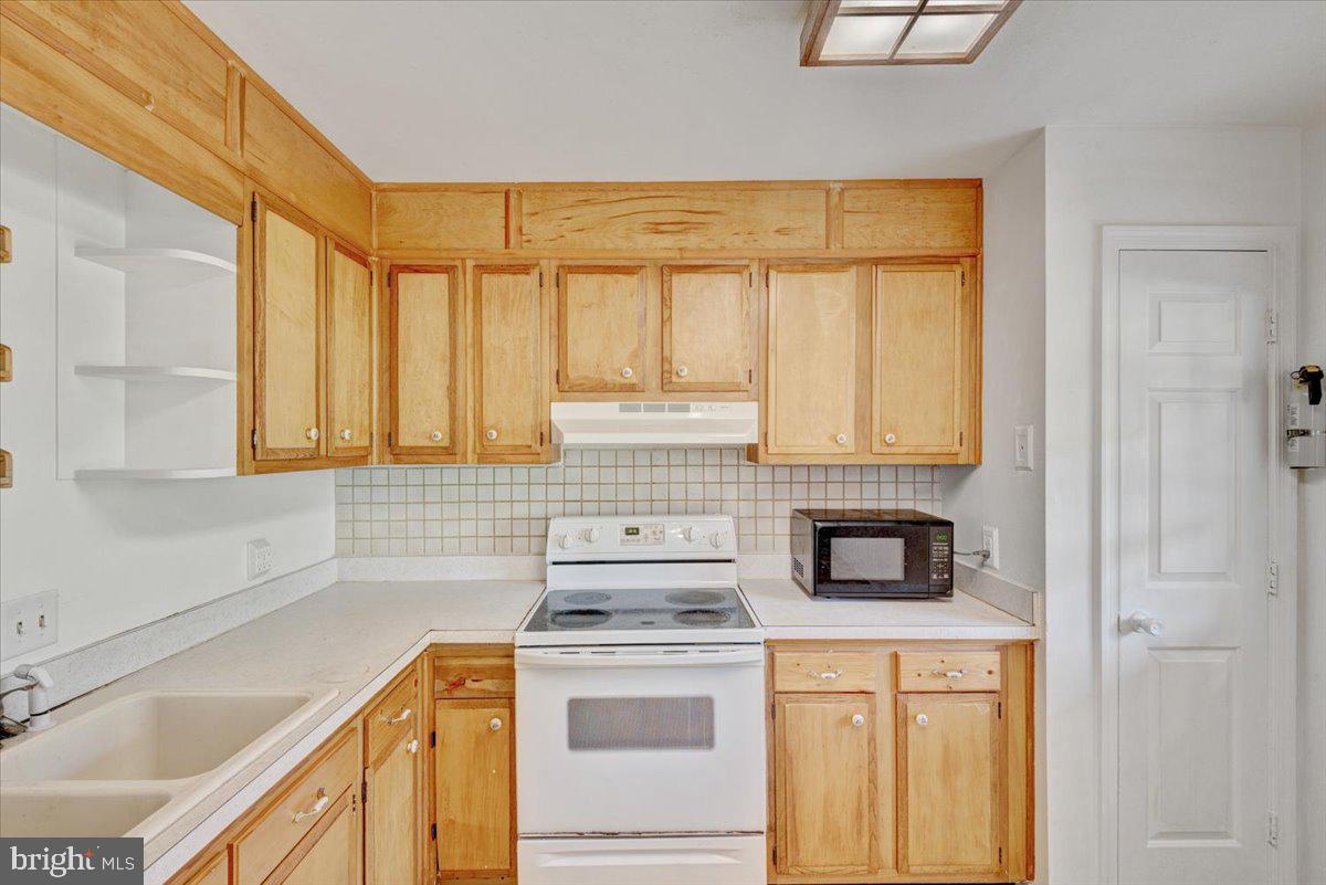 SPRING VALLEY - Residential