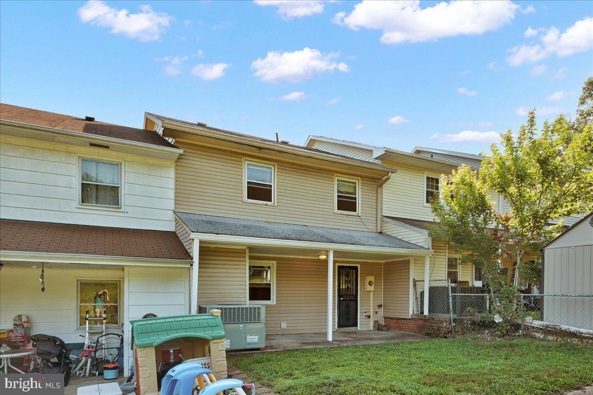 SPRING VALLEY - Residential