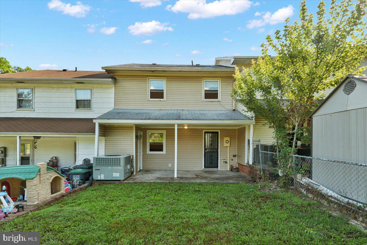 SPRING VALLEY - Residential