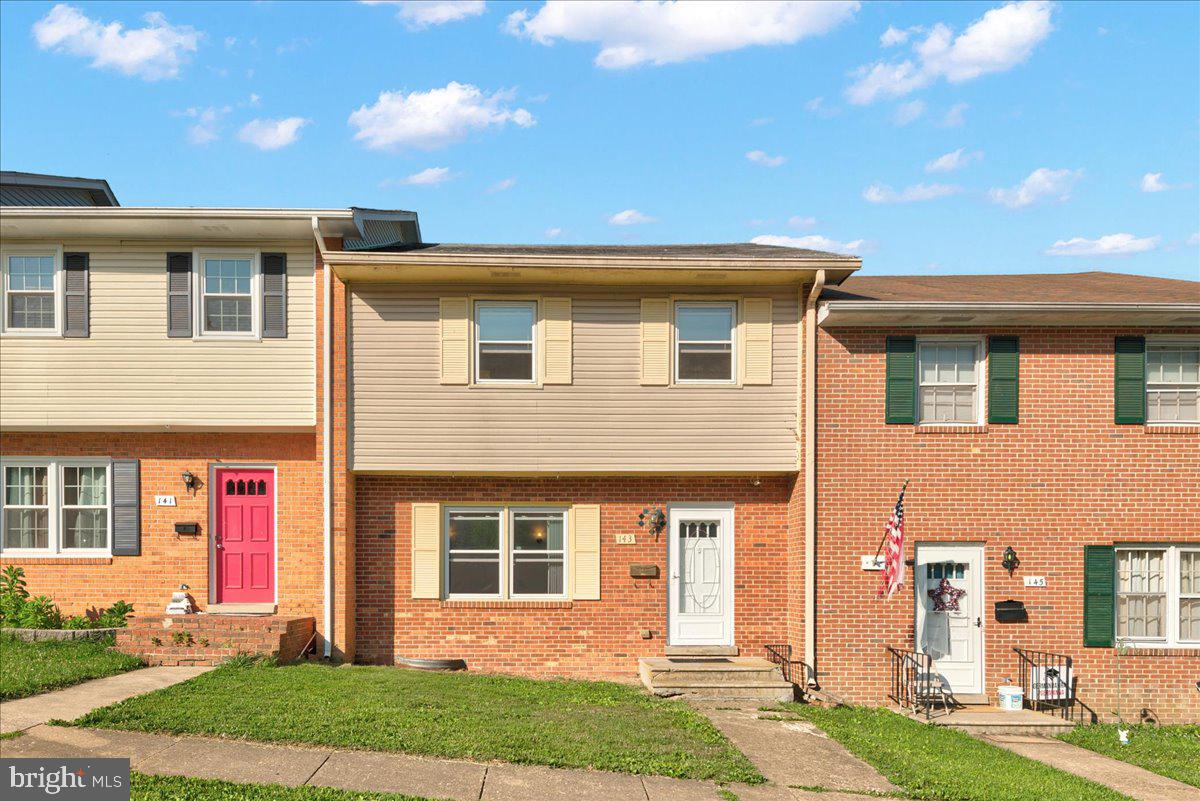 SPRING VALLEY - Residential