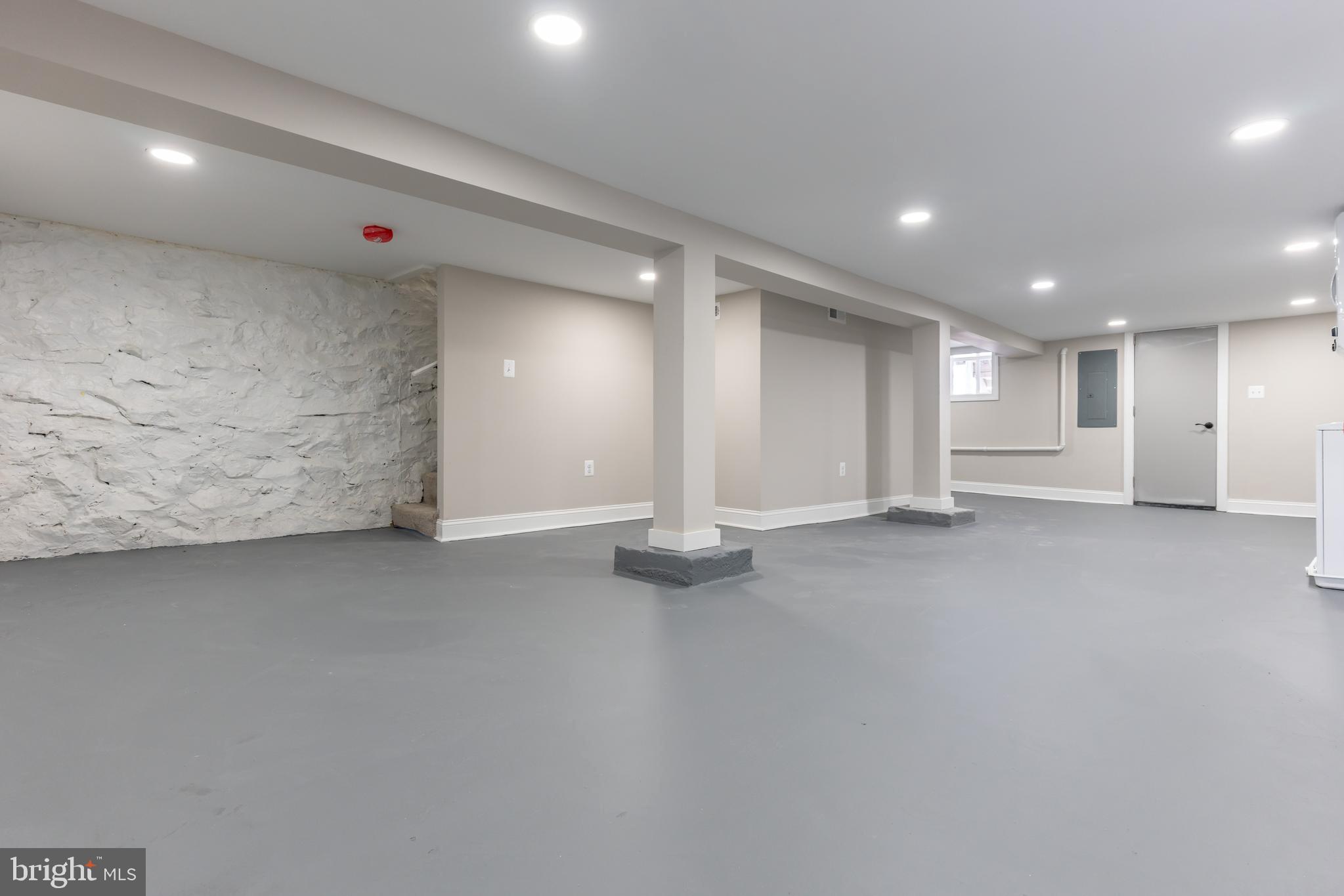 PARK CIRCLE - Residential