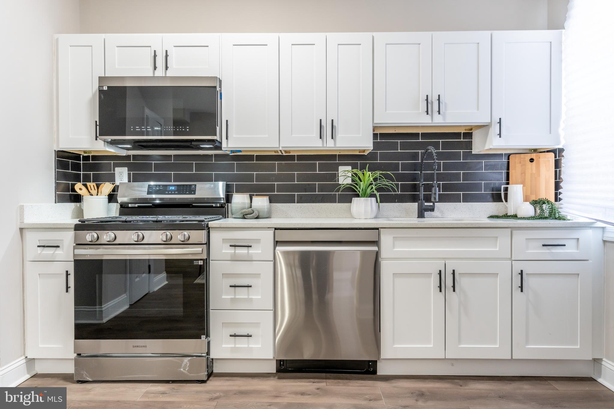 PARK CIRCLE - Residential