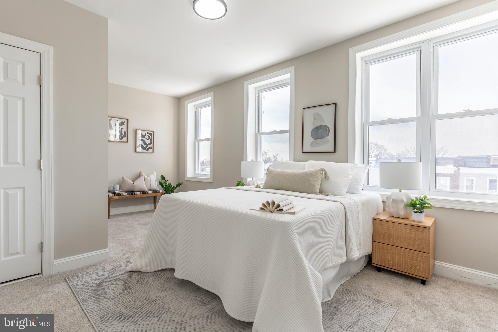 PARK CIRCLE - Residential