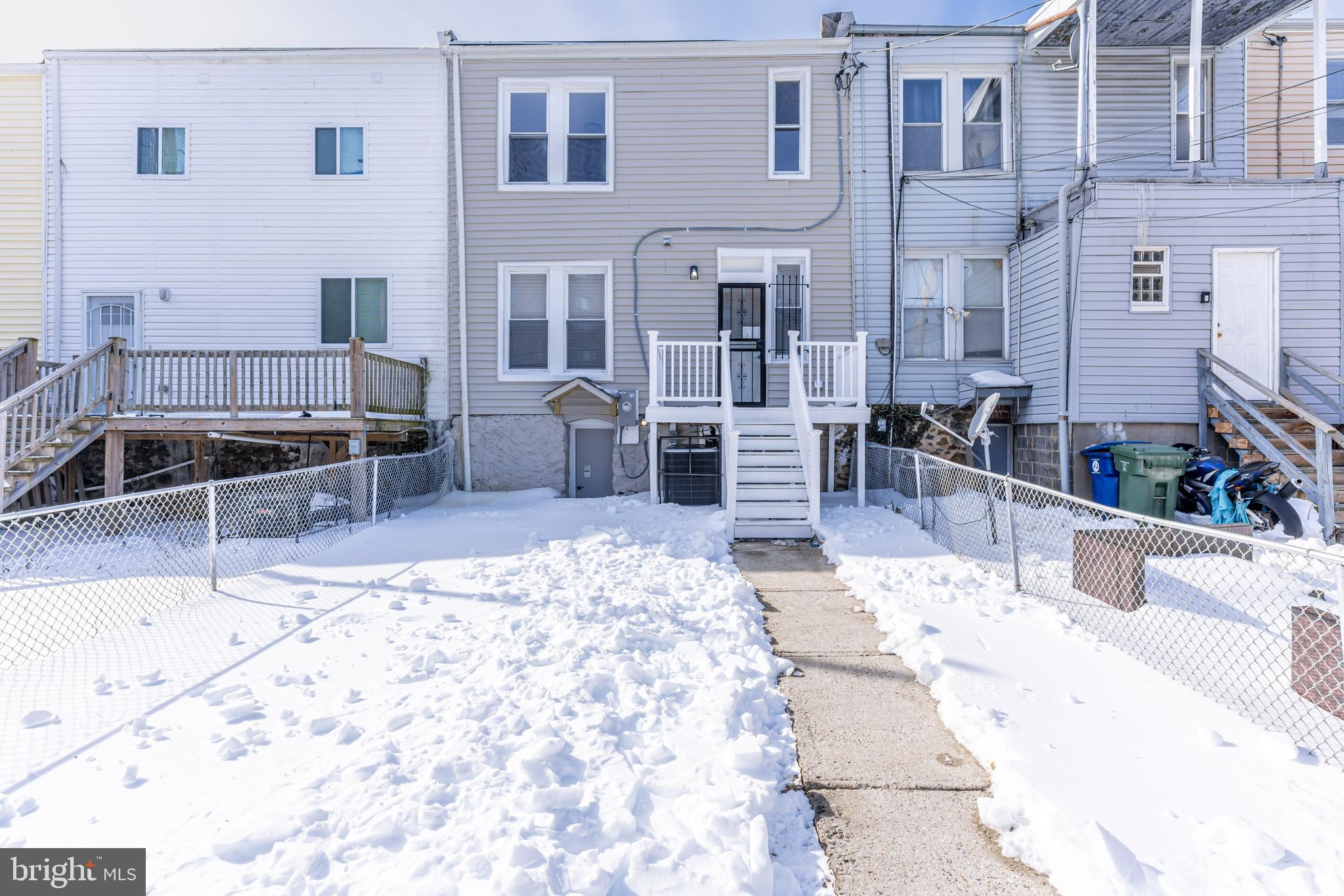 PARK CIRCLE - Residential