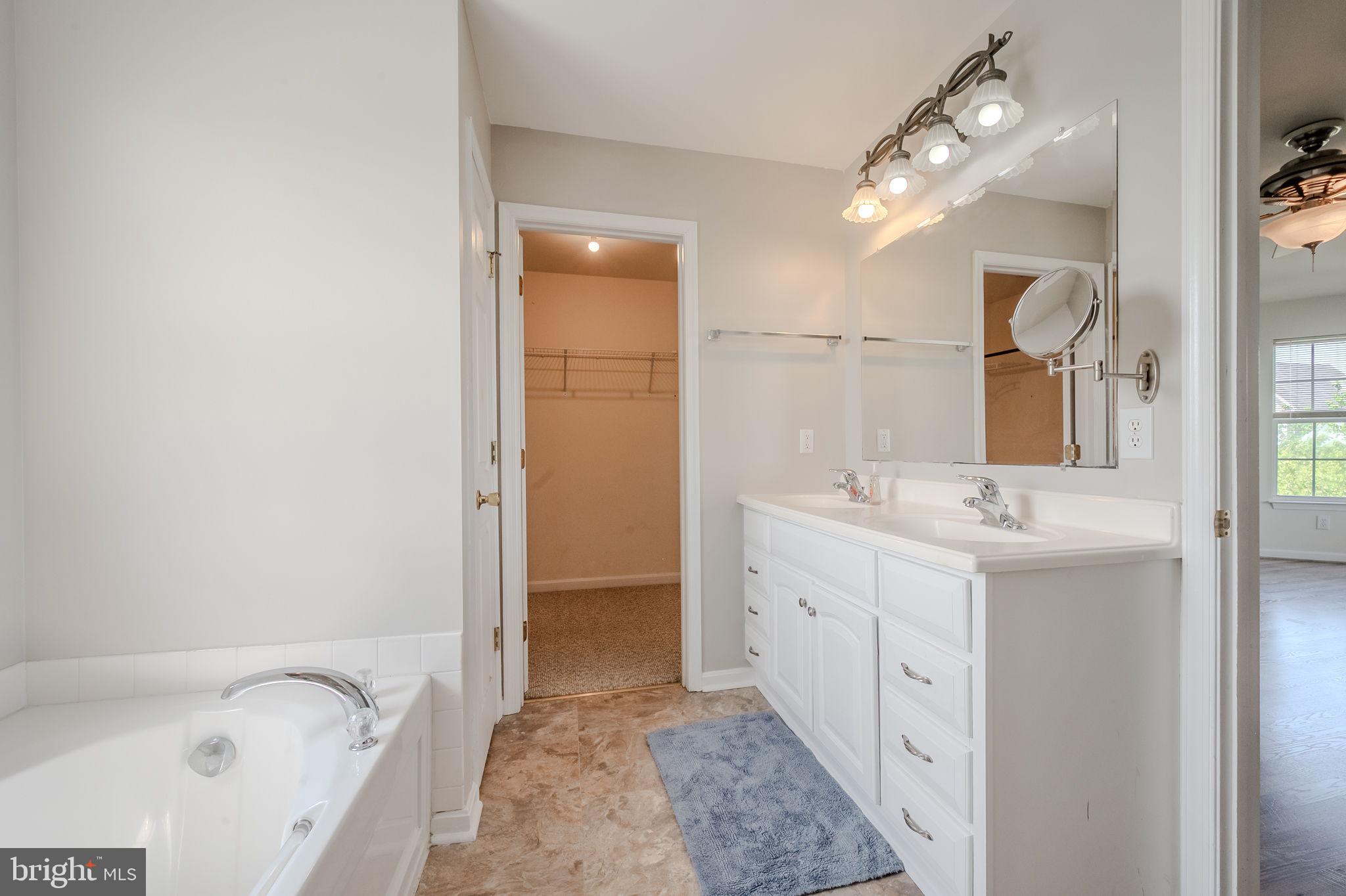 FRISBYS MEADOWS - Residential