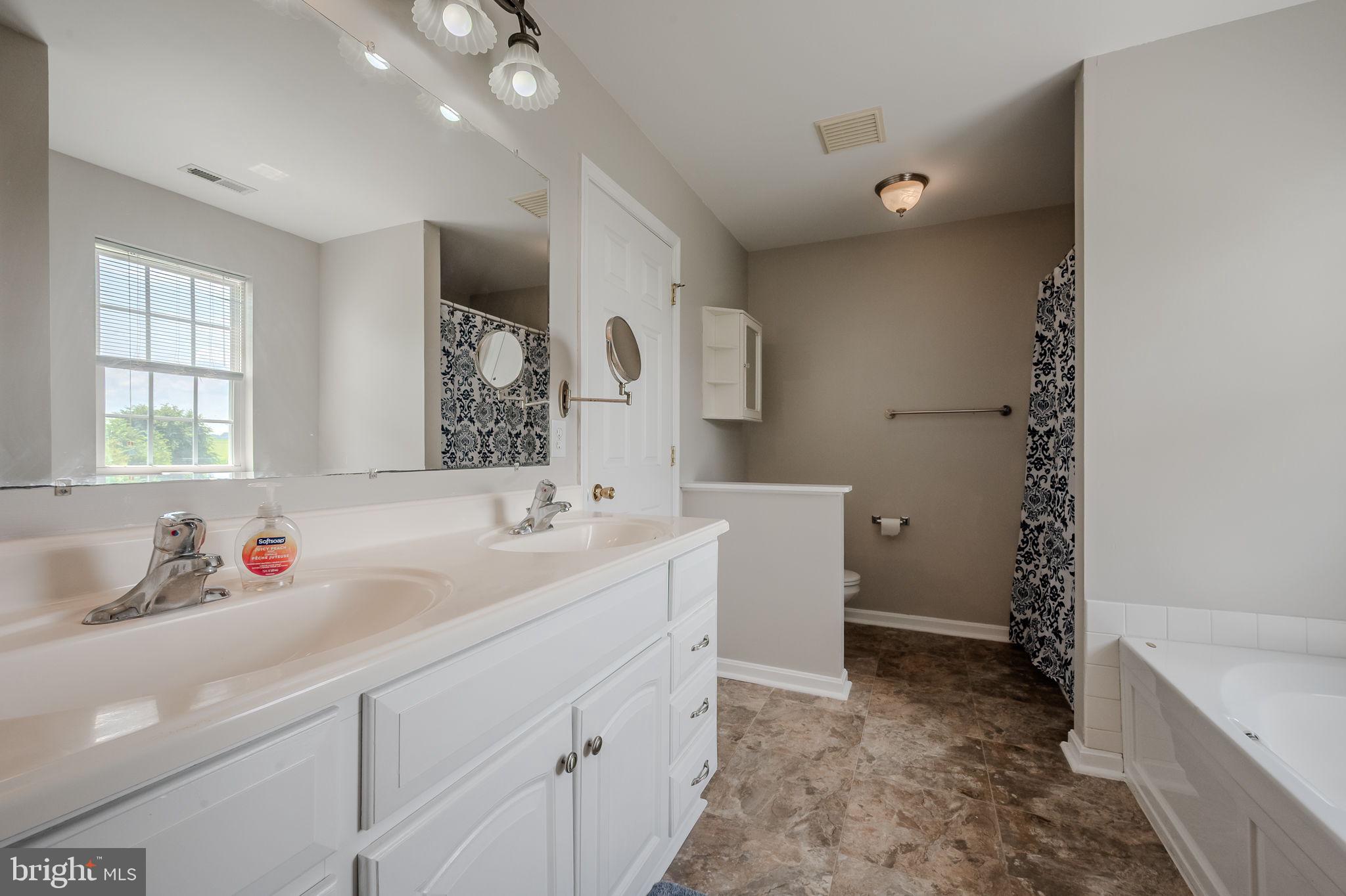 FRISBYS MEADOWS - Residential