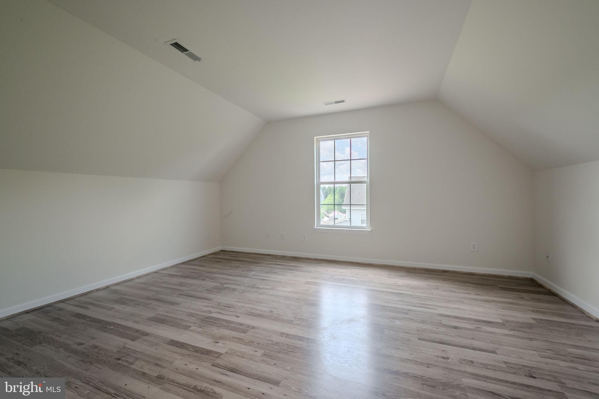 FRISBYS MEADOWS - Residential