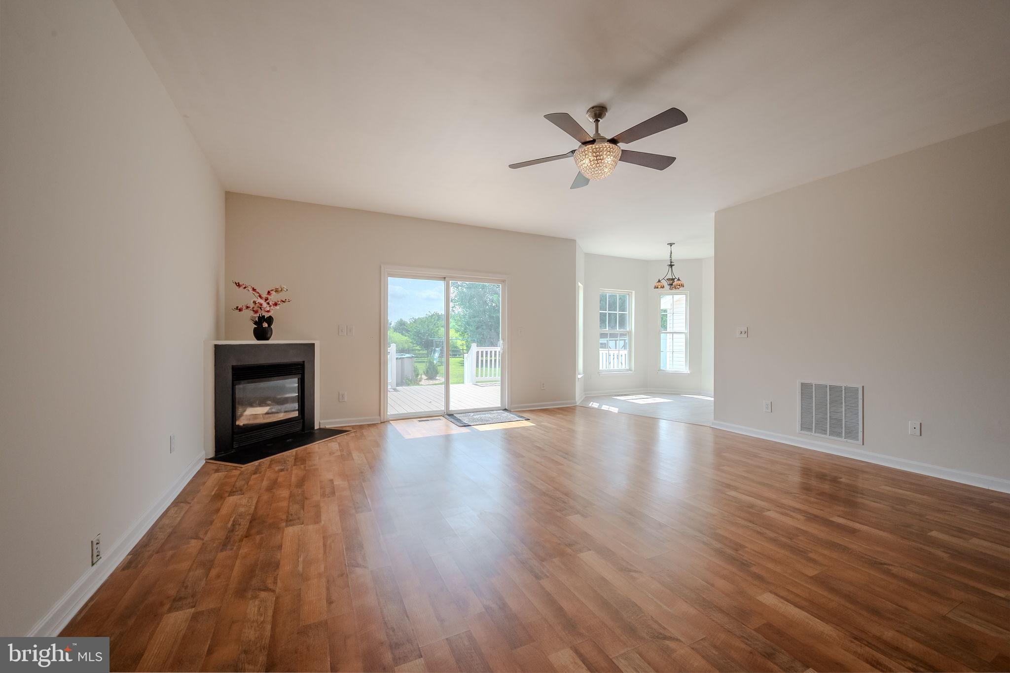 FRISBYS MEADOWS - Residential