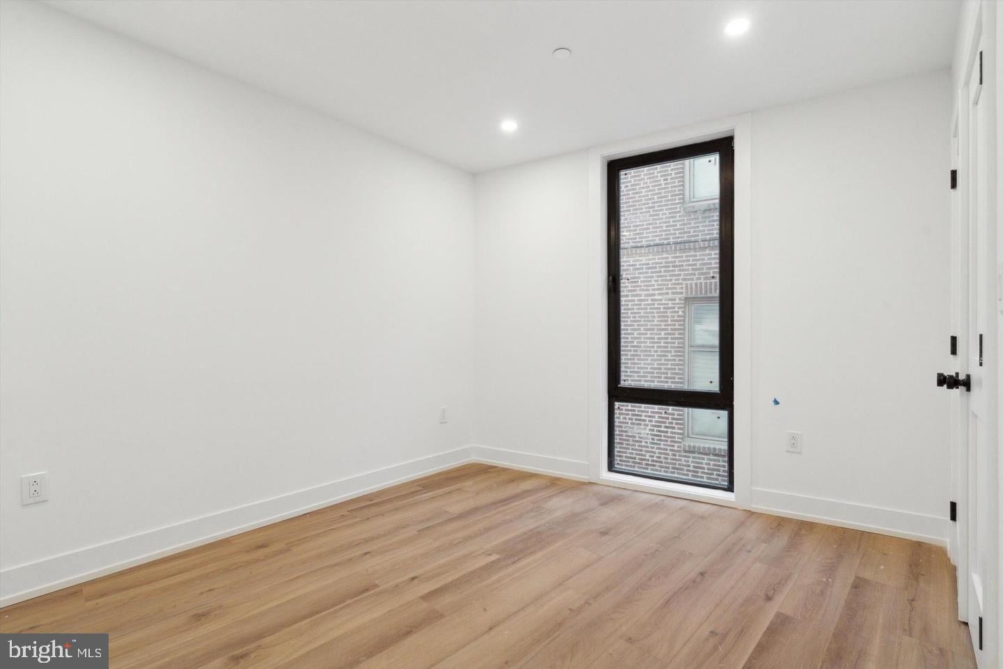 808 N 3RD STREET 18 6