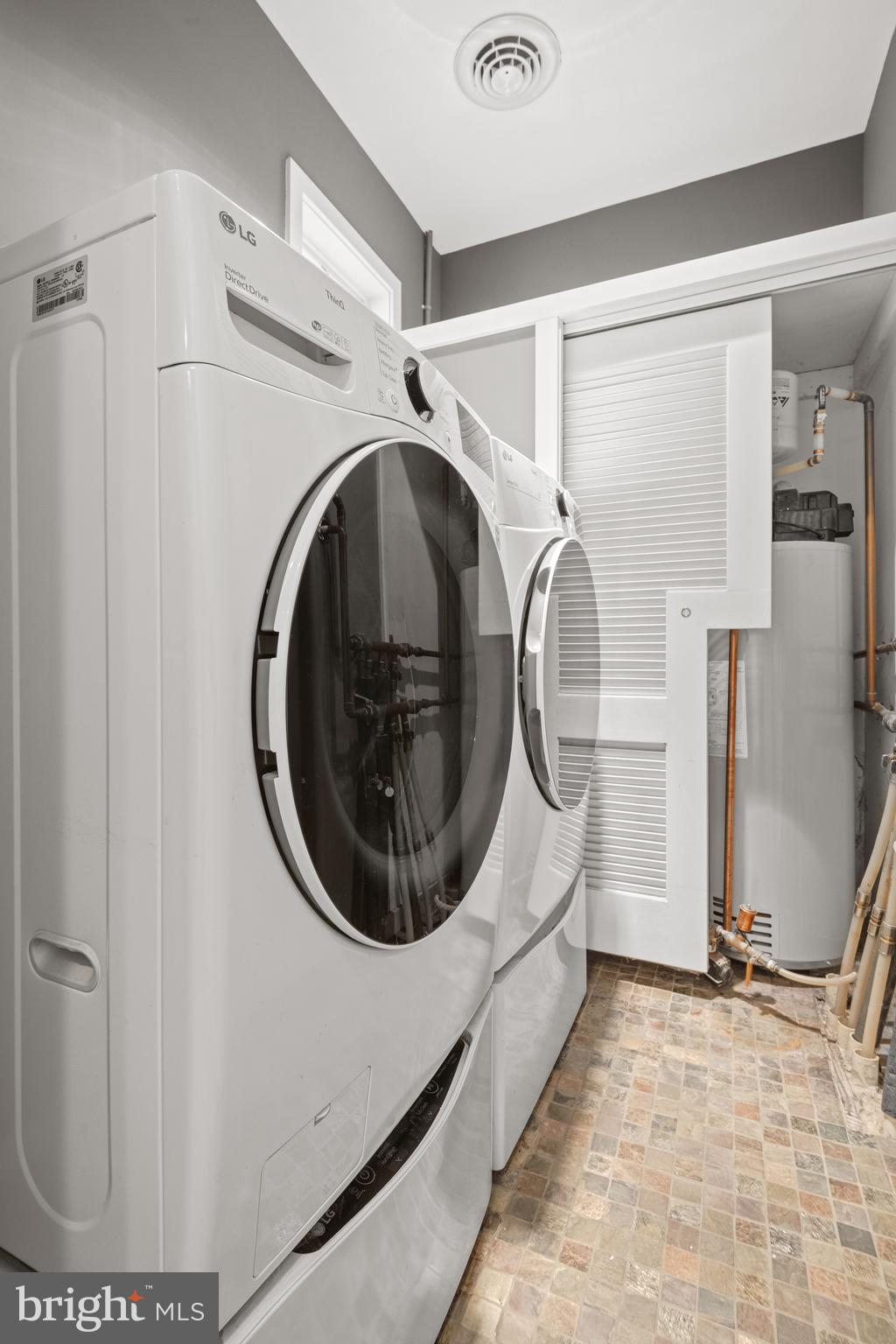 WILLOWS EAST - Residential