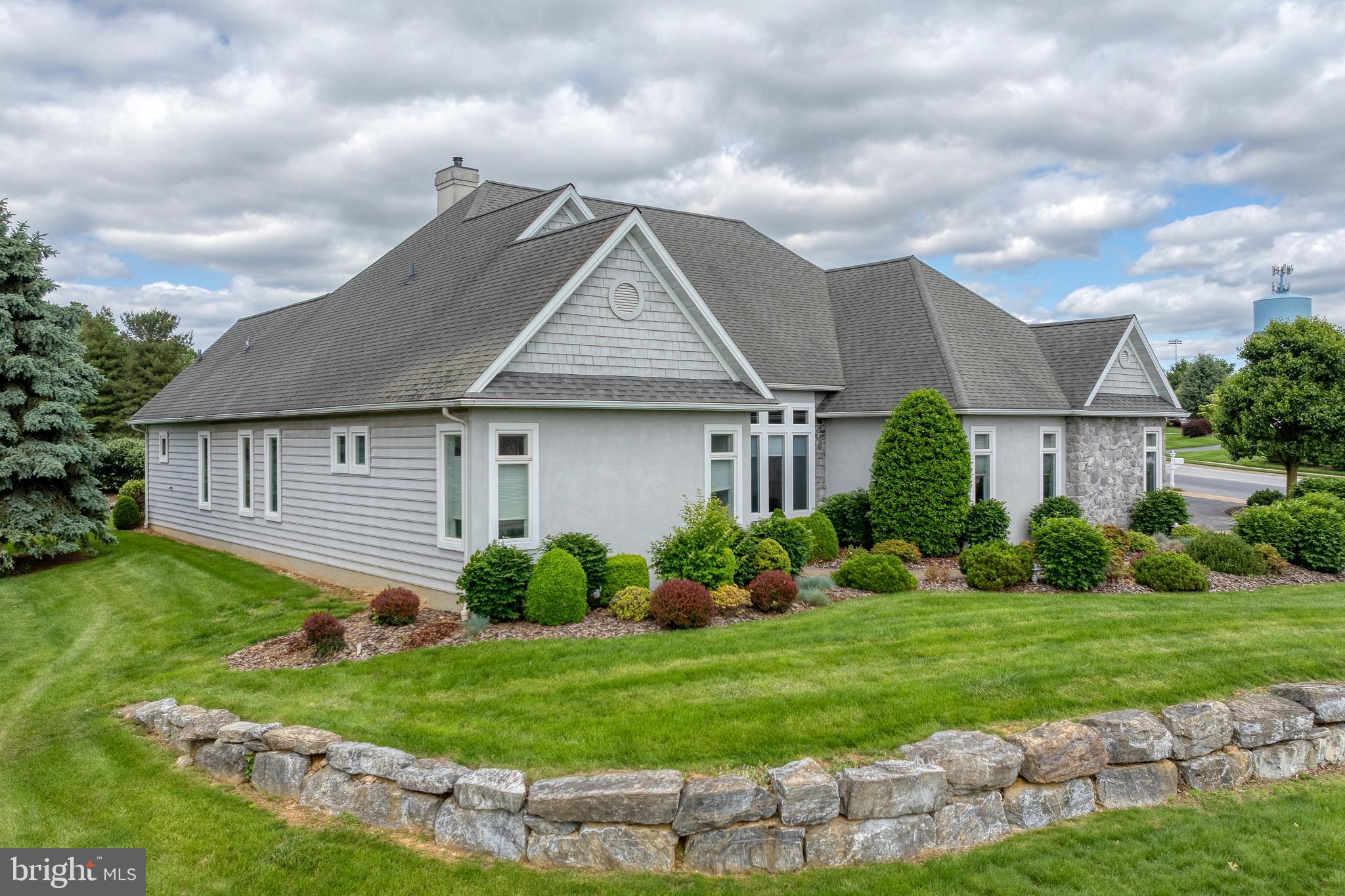 149 W WILLOW RIDGE
