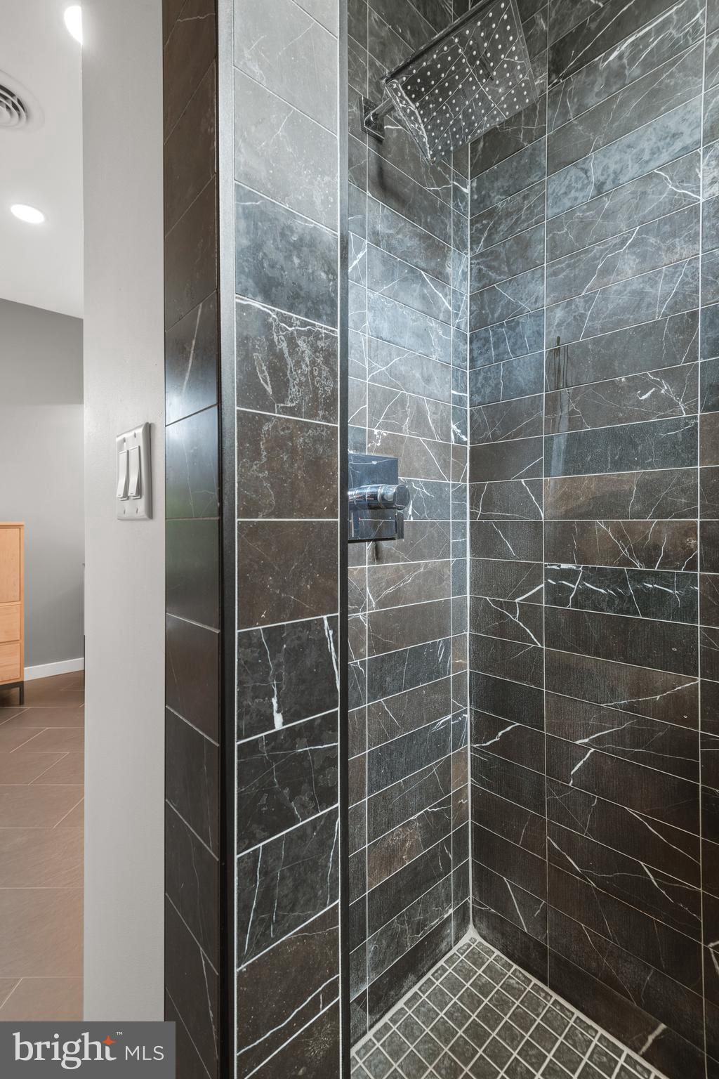 WILLOWS EAST - Residential