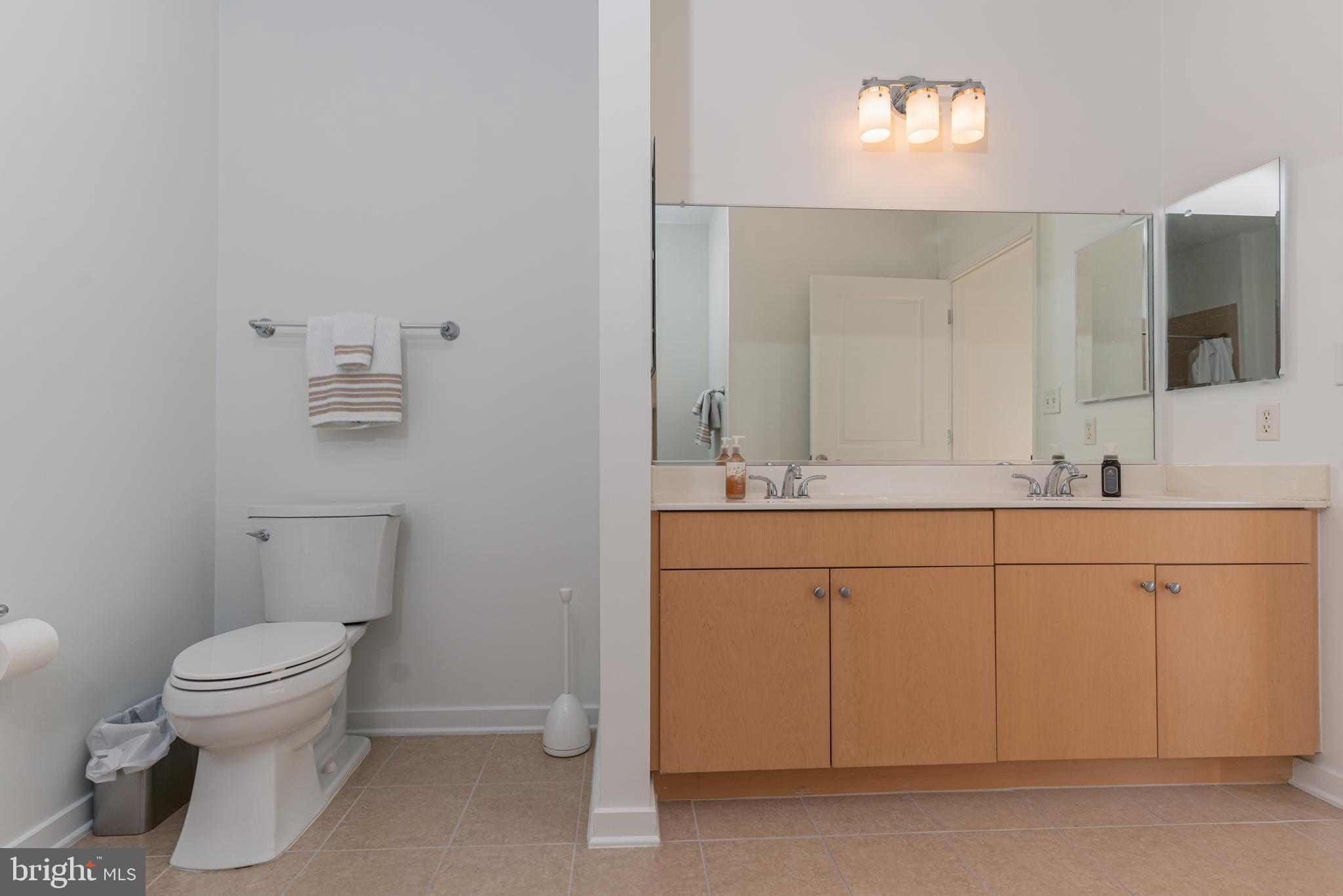 VILLAGE LOFTS - Residential