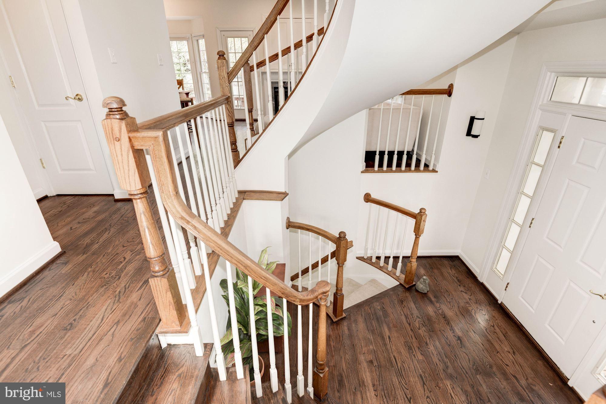 REES ESTATE - Residential