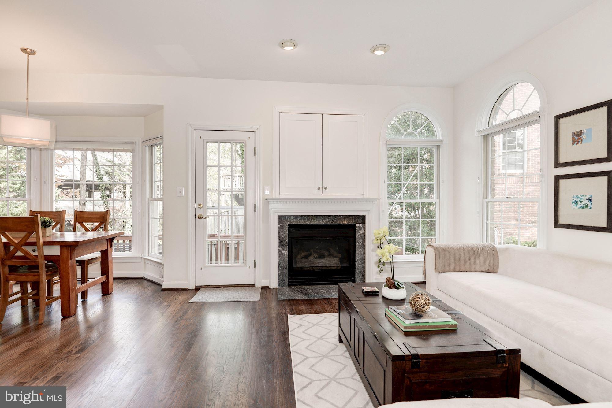 REES ESTATE - Residential