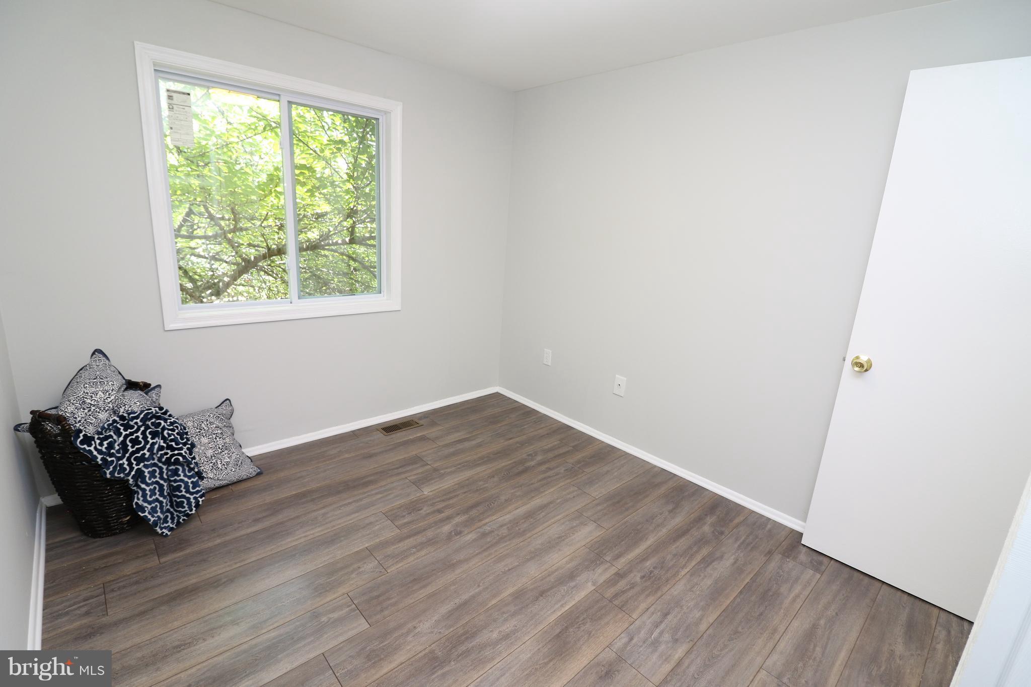 SUGARLAND RUN - Residential