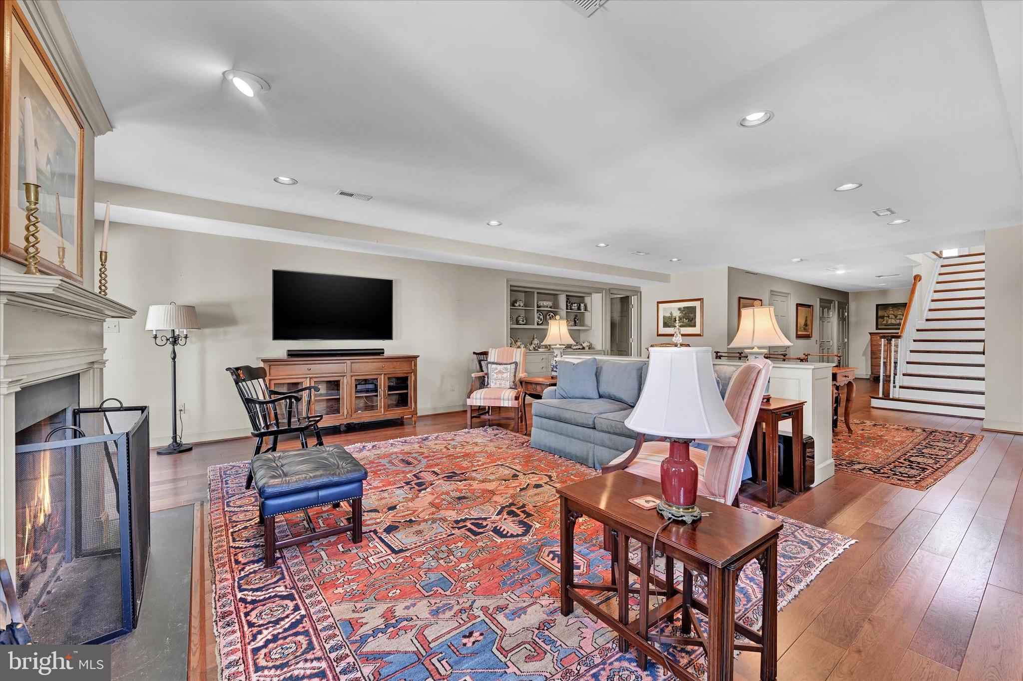 LUTHERVILLE - Residential