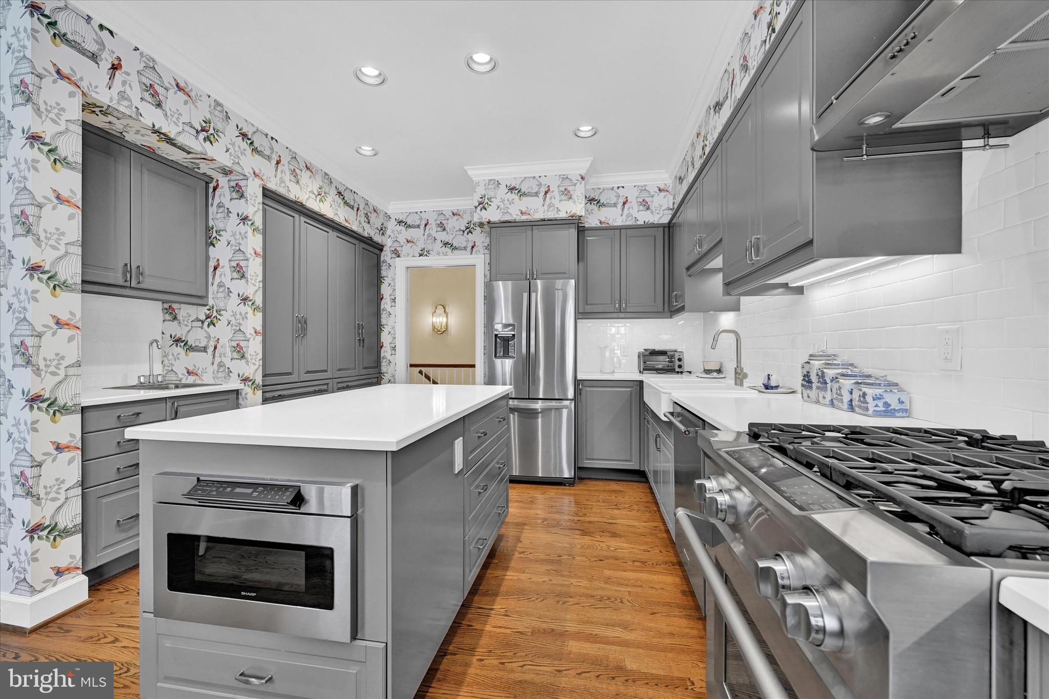 LUTHERVILLE - Residential