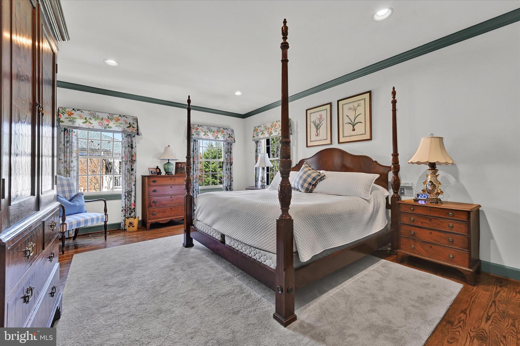 LUTHERVILLE - Residential