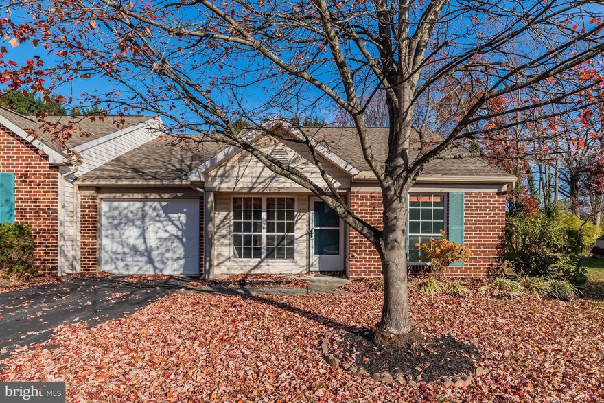 One level living and on a quiet cul-de-sac. Two bedrooms, two baths, Living Room and family room, skylight in family room. Maintenance free exterior living. HOA $215 / quarter.