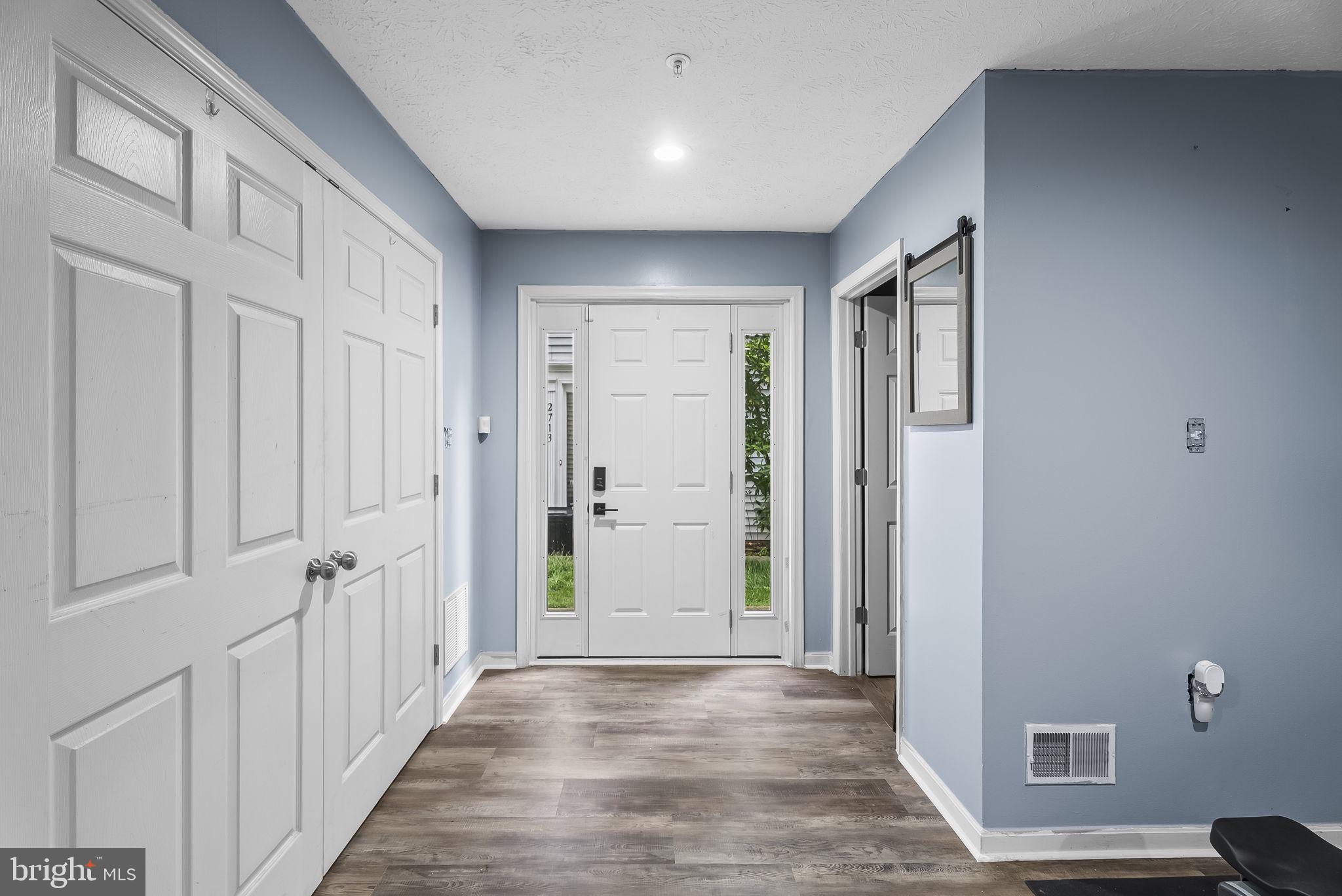 2715 THORNBROOK COURT