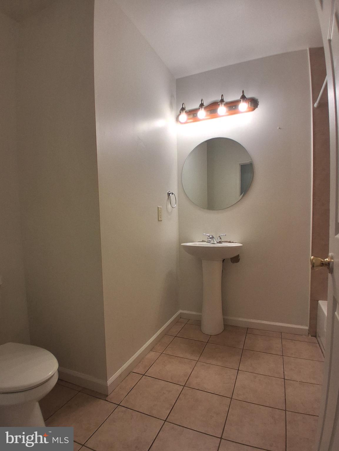 WEST PHILADELPHIA - Residential Lease