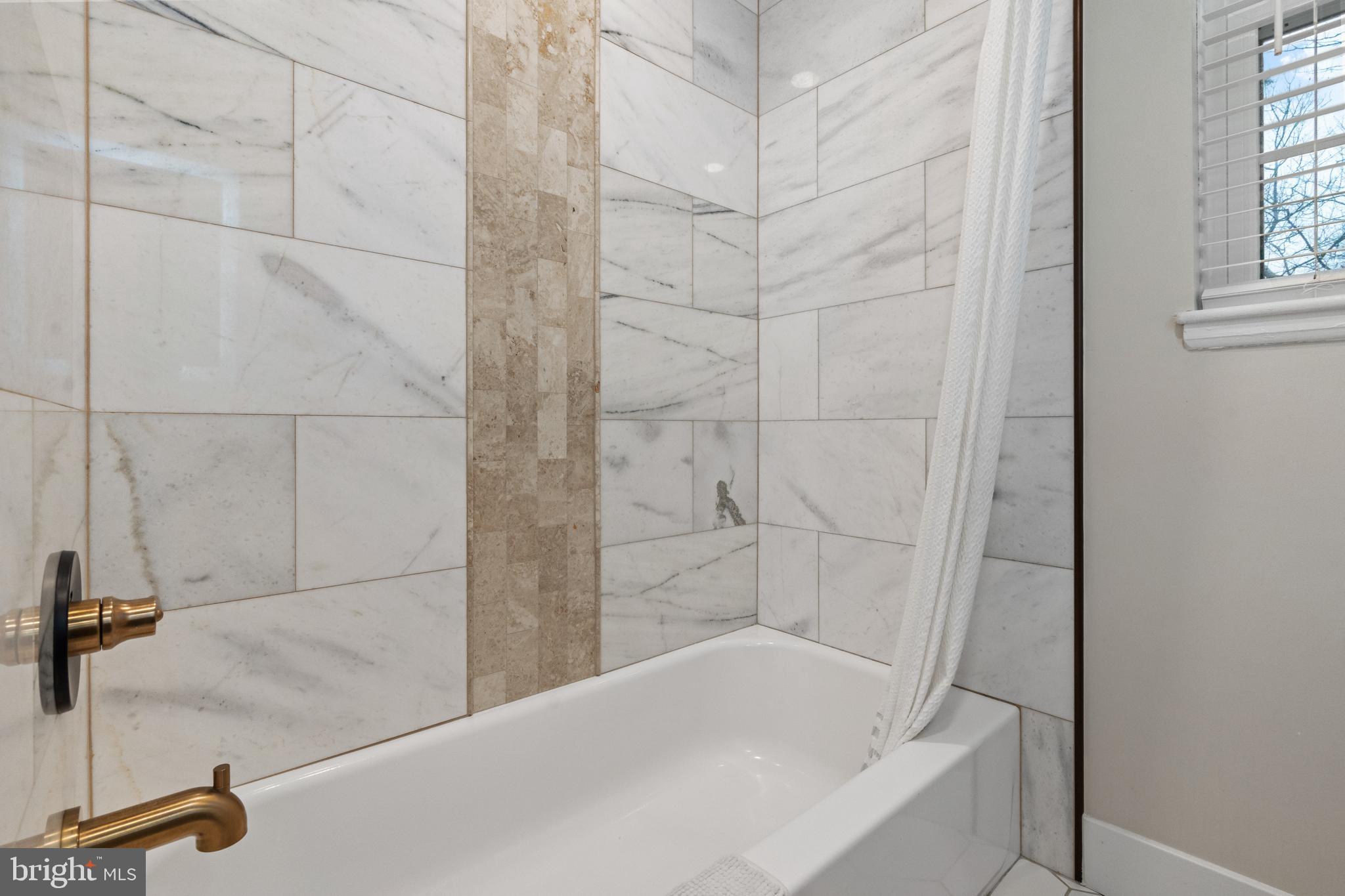 FAIRLINGTON MEADOWS - Residential