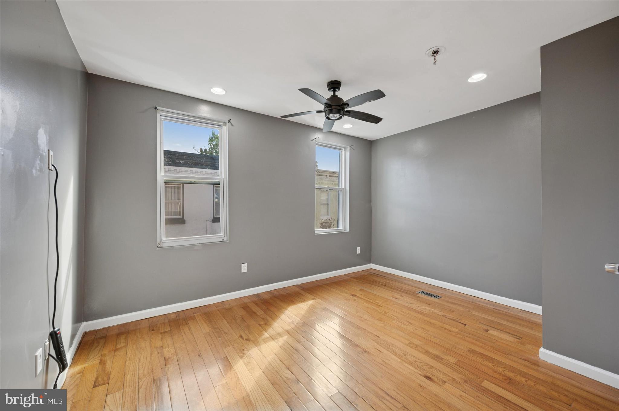 PHILADELPHIA (NORTHWEST) - Residential