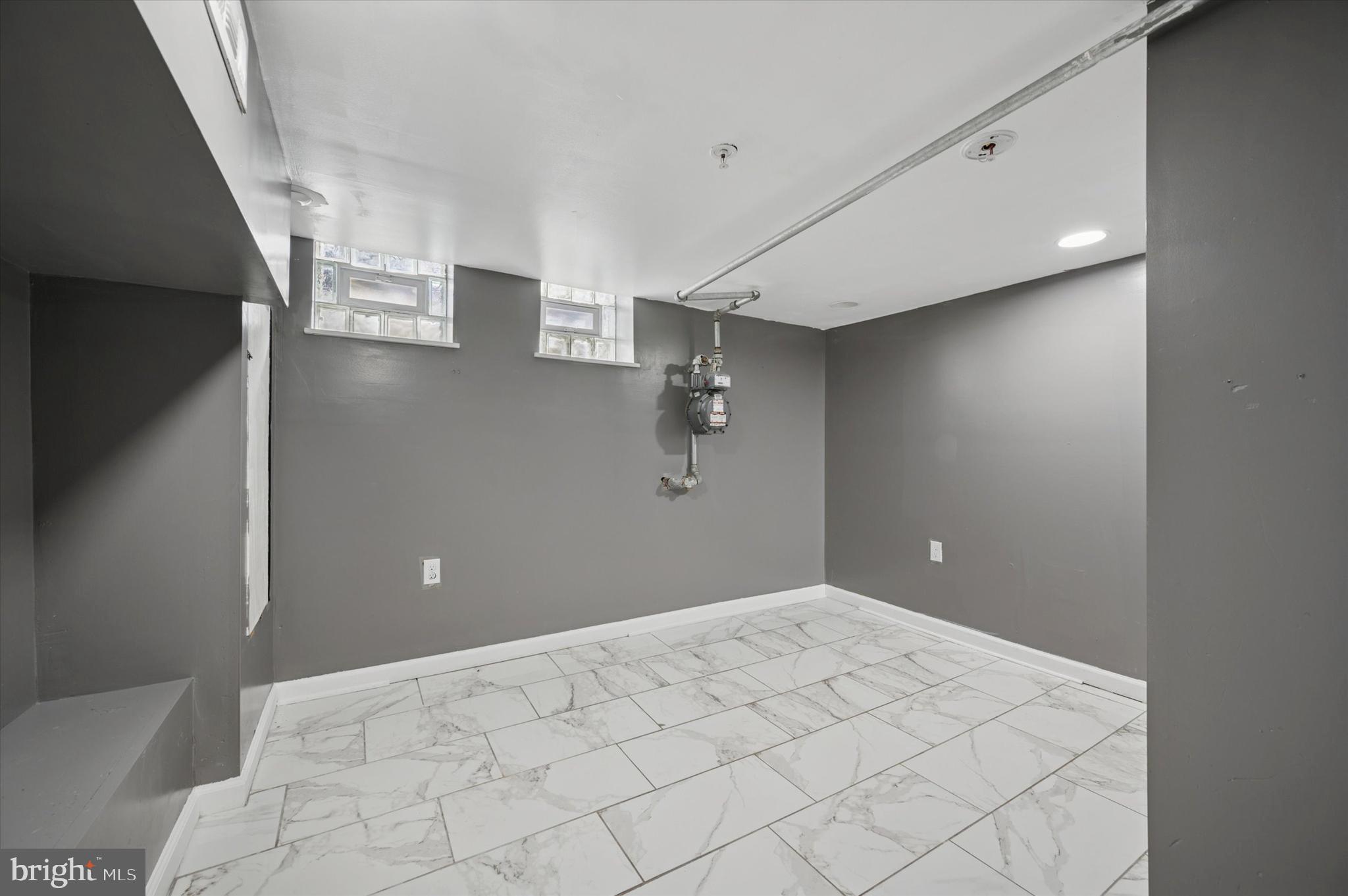 PHILADELPHIA (NORTHWEST) - Residential