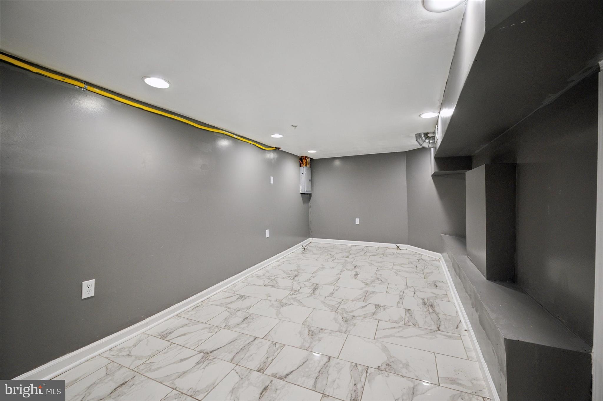 PHILADELPHIA (NORTHWEST) - Residential