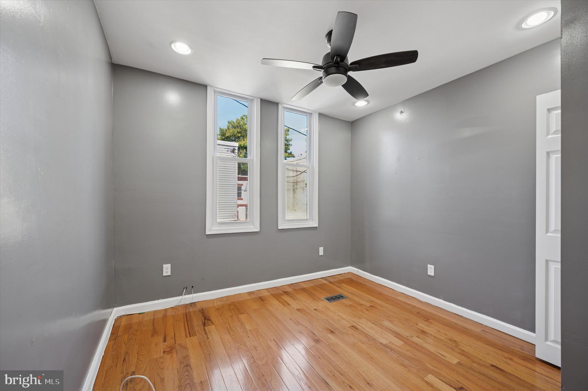 PHILADELPHIA (NORTHWEST) - Residential