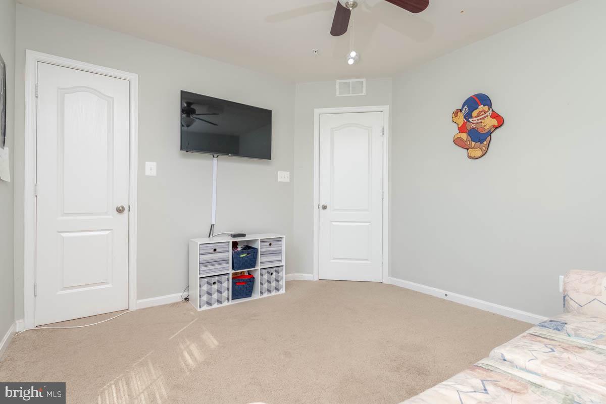 SPENCER WOODS - Residential