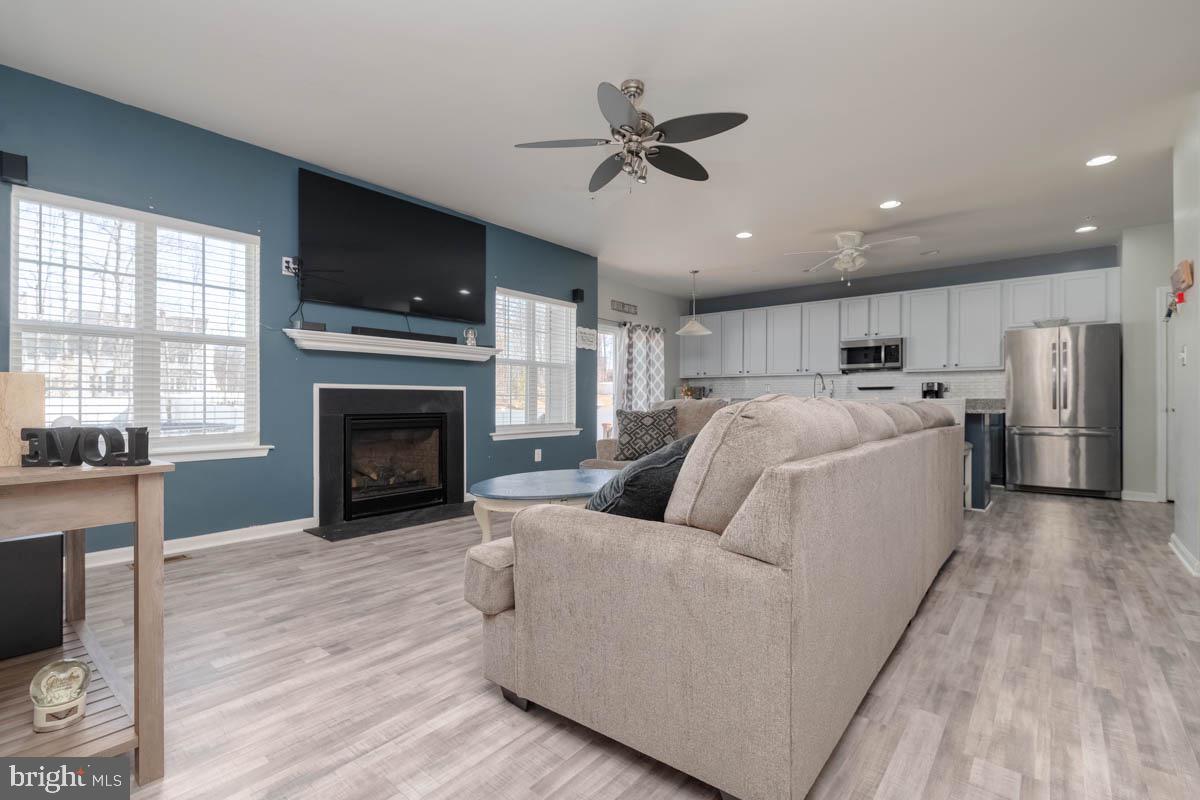 SPENCER WOODS - Residential