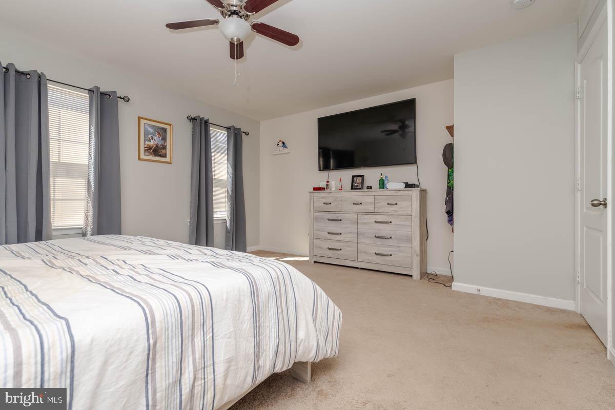 SPENCER WOODS - Residential