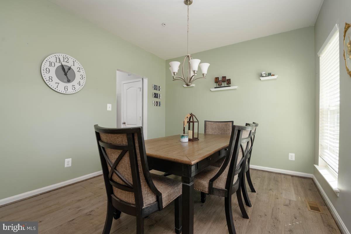 SPENCER WOODS - Residential