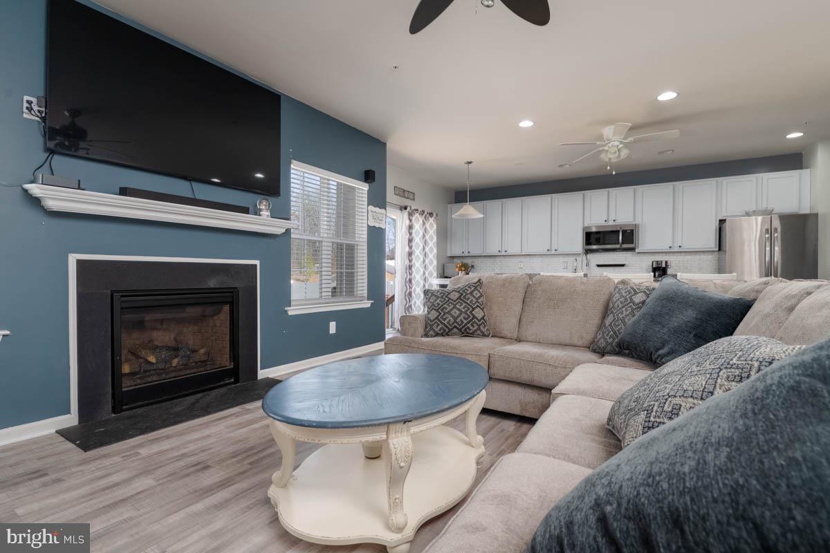 SPENCER WOODS - Residential