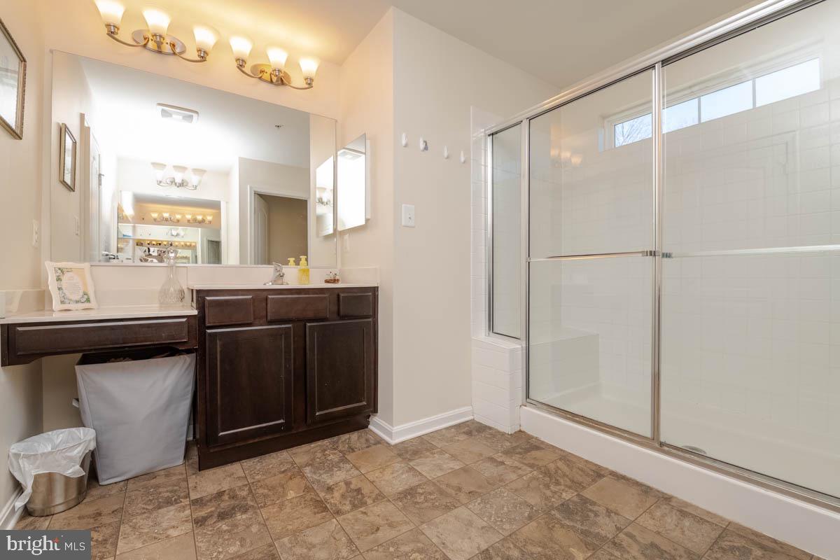 SPENCER WOODS - Residential