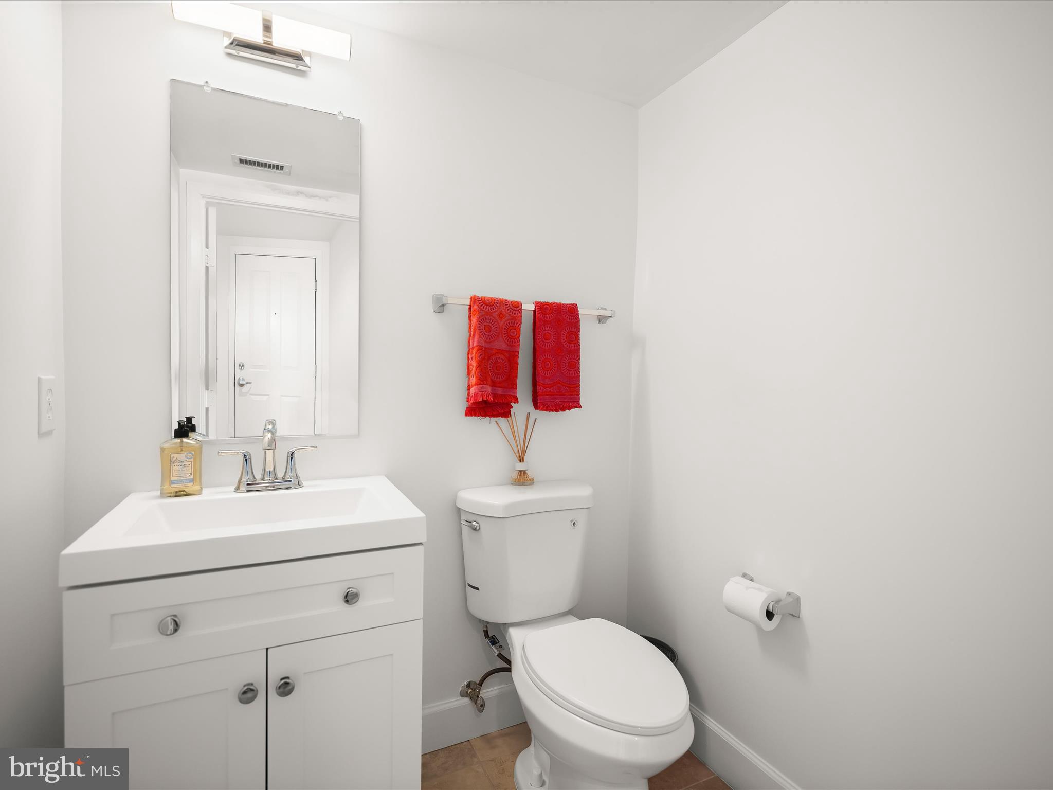 CLARENDON - Residential Lease