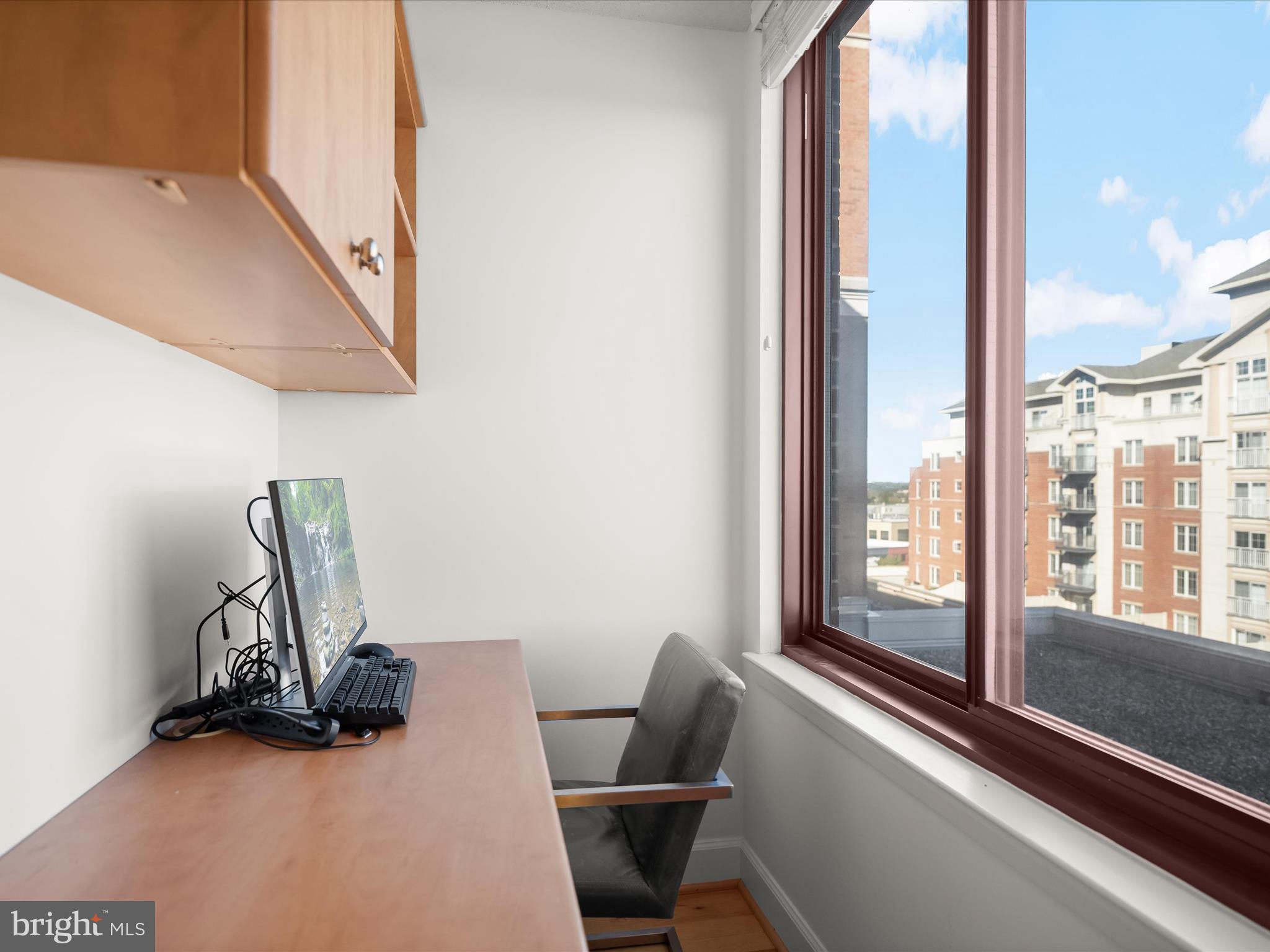 CLARENDON - Residential Lease