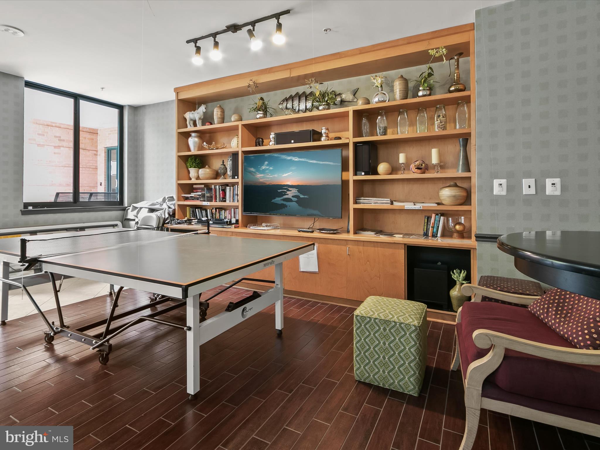 CLARENDON - Residential Lease