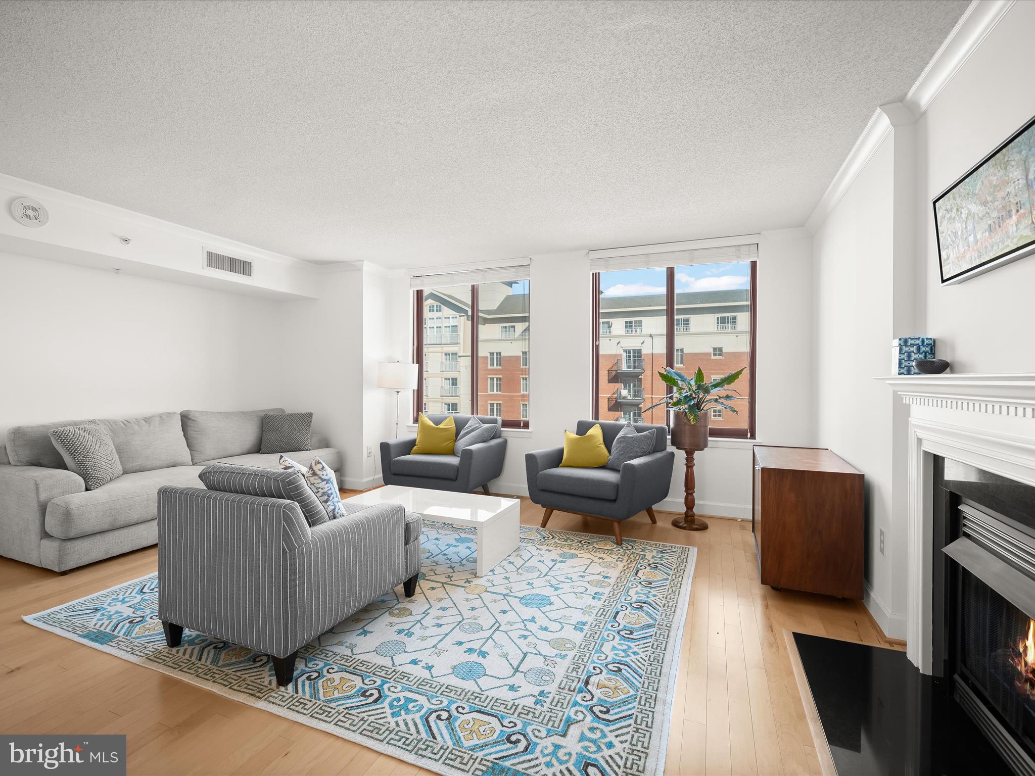 CLARENDON - Residential Lease